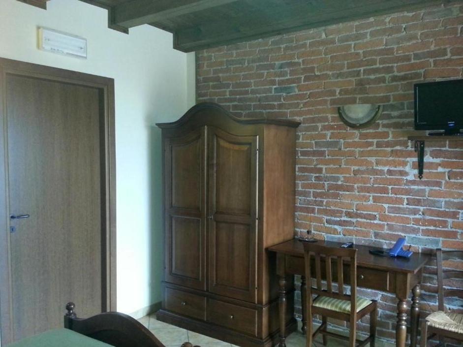 Agriturismo Cascina Del Peso Leini Room photo